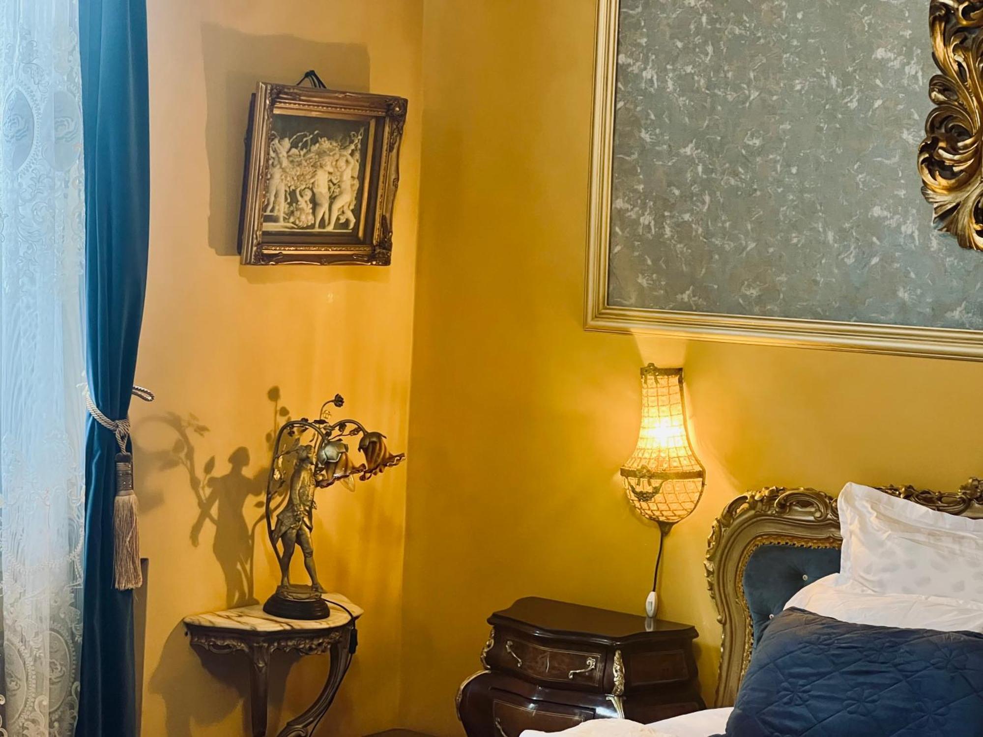 Classic Love Story In Old Cluj I المظهر الخارجي الصورة